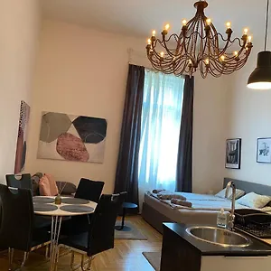  Apartamento Stylish By The Vígszínház Theater